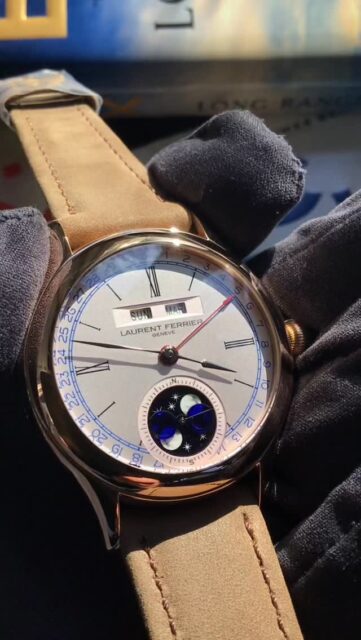 @laurent_ferrier 🇨🇭 Classic Moon annual calendar. #laurentferrier #laurentferrierclassicmoon #montreslaurentferrier