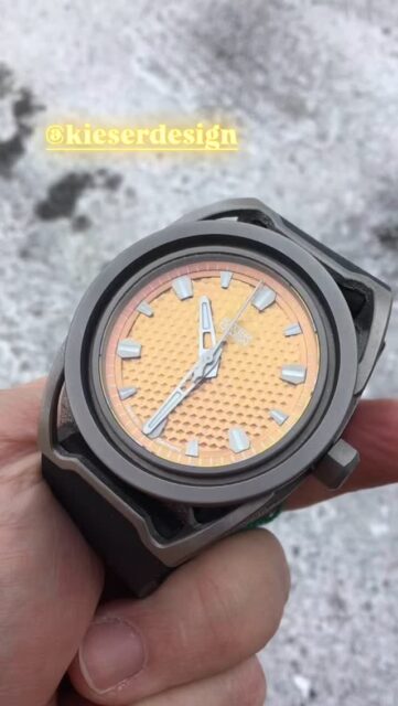 @kieserdesign 🇩🇪 from Frankfurt, made with passion in a secret family laboratory workshop. Each watch, a member of the family, headed out for adventure somewhere on our planet. Grade 5 titanium, milled, 3D printed, each process optimized for its purpose. Electric Blue, Honey Gold, beaming dials with the nuances of galvanic color on titanium honeycomb dials. Indexes and hands, titanium, from the lab with hand lain Superluminova. Sound like a lot? It is …yet >50grams! @martinpulli 🇺🇸 I know the bigger story…always happy to share. #kieserdesign #kieserdesigntragwerk #kieserdesigntragwerk2 #martinpulli