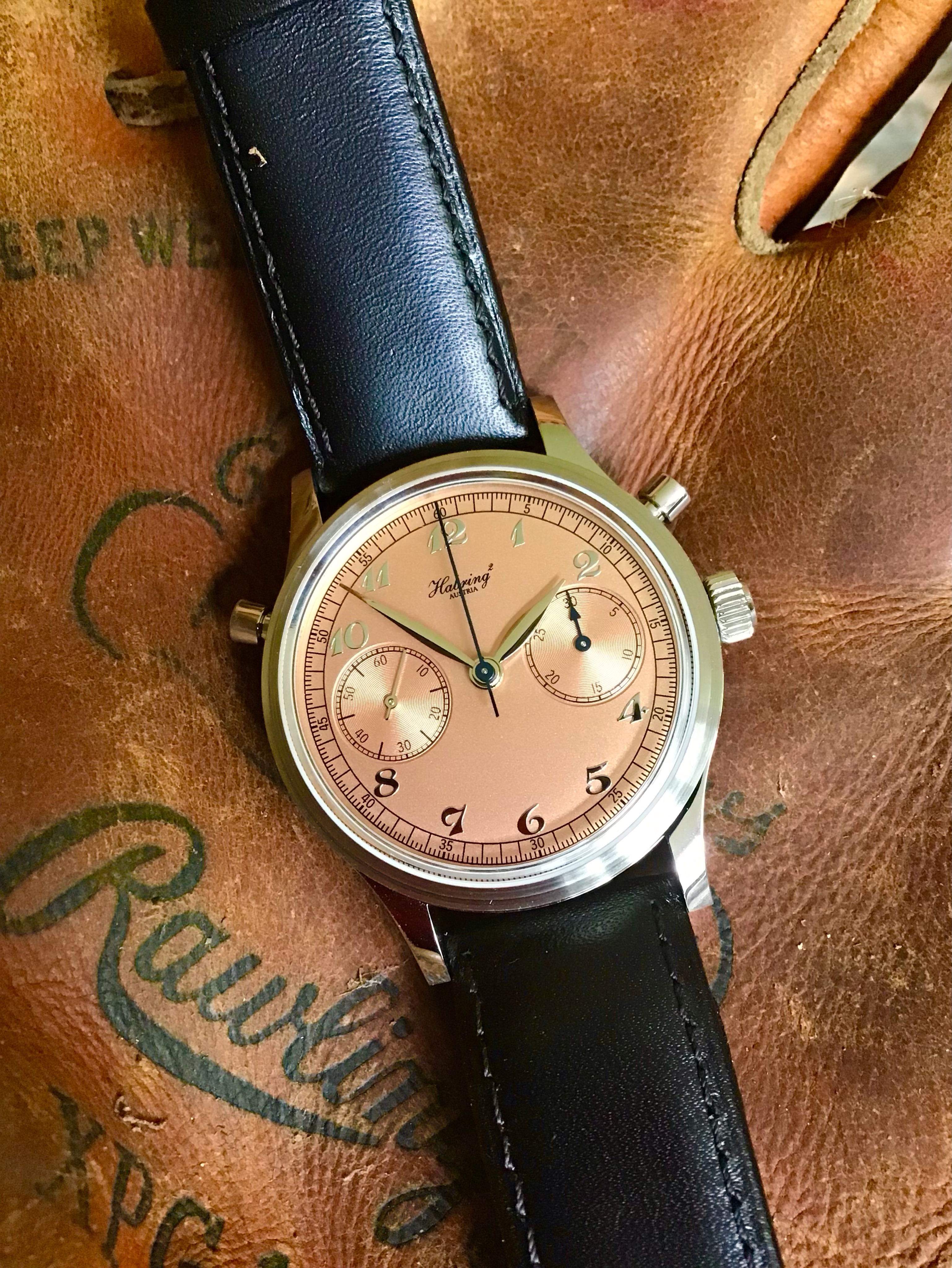 @habring2🇦🇹 Doppel 38, handwound, monopusher, split second chronograph. Manufacture calibre A011. 
@martinpulli 🇺🇸 ⚾️