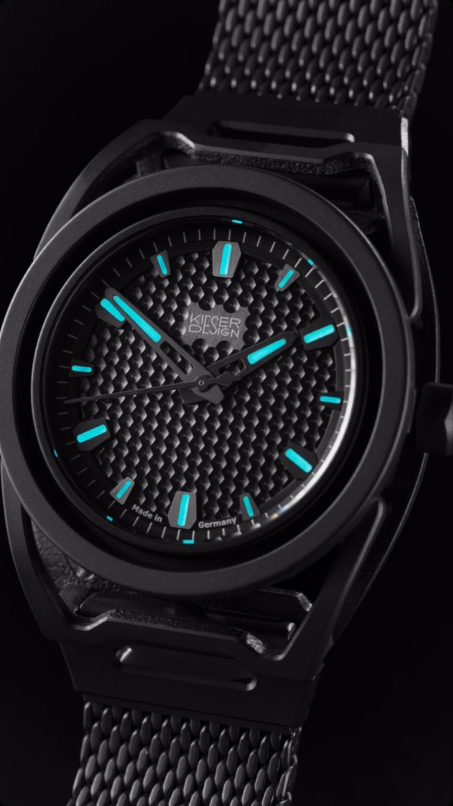 @kieserdesign 🇩🇪 Tragwerk 2.0 BLACK , launching 🚀 October 1, 2026 
@martinpulli 🇺🇸 ☎️USA Sales