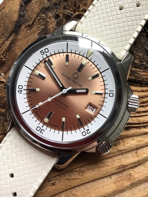 @sherpa_watches 🤿 the Ultradive, in a 60’s kit, rose gold wash over radial grain. Known as, the “Sun” finish.
The World’s MOST authentic Supercompressor dive watch, with the most advanced components of any Supercompressor in the modern market. @martinpulli🇺🇸 Why? Because I can. 🤿 get wet.
#sherpawatches #sherpaultradive #sherpawatch