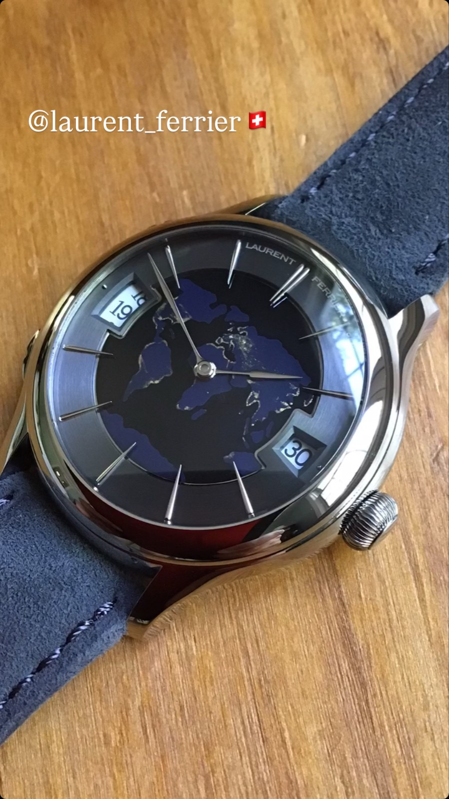 @laurent_ferrier 🇨🇭 🛫 the Traveller, 18kWG, with the most stunning enamel dial depicting the cities of the World illuminated at night, as seen from outer space. Spectacular. Of course, there’s still the preeminent Microrotor with Natural Escapement under the hood! @martinpulli 🇺🇸 where are you going? #laurentferrier #laurentferriertraveller #laurentferriertravelerglobenightblue #montreslaurentferrier
